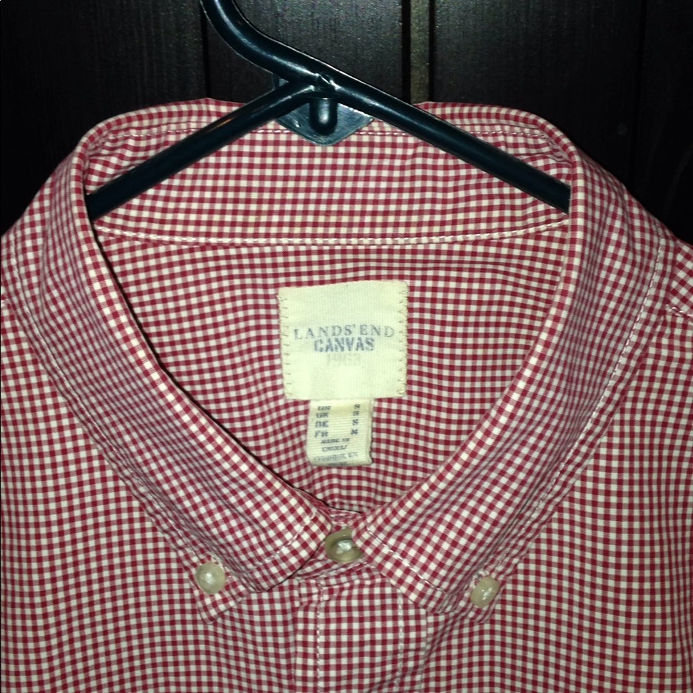 Classic red/white gingham long sleeve button down
